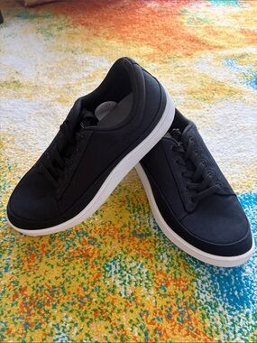 allbirds Women's Canvas Pacers